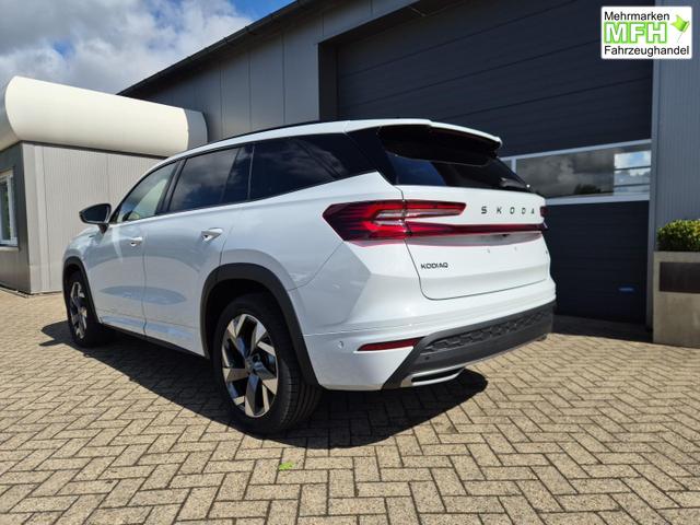 Skoda Kodiaq Sportline 1.5 TSI 204PS PHEV DSG schwenkb. AHK elektr. PanoDach HUD Alcantara PDC v+h 360&deg;Kamera CANTON Sound Klimaautomatik Sitzheizung Lenkradheizung Navi Apple CarPlay Android Auto 2xKeyless 19"LM vollelektr. Reichweite 116KM 