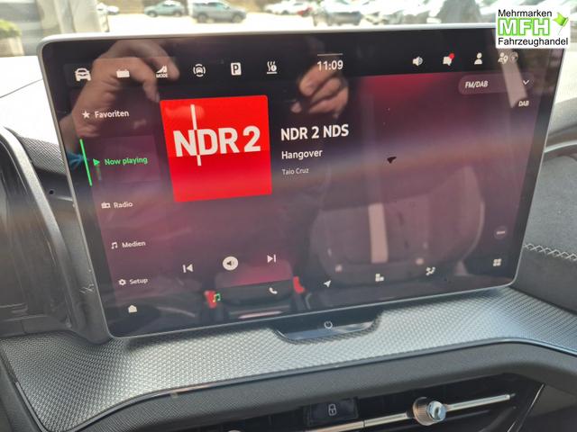 Skoda Kodiaq Sportline 1.5 TSI 204PS PHEV DSG schwenkb. AHK elektr. PanoDach HUD Alcantara PDC v+h 360&deg;Kamera CANTON Sound Klimaautomatik Sitzheizung Lenkradheizung Navi Apple CarPlay Android Auto 2xKeyless 19"LM vollelektr. Reichweite 116KM 