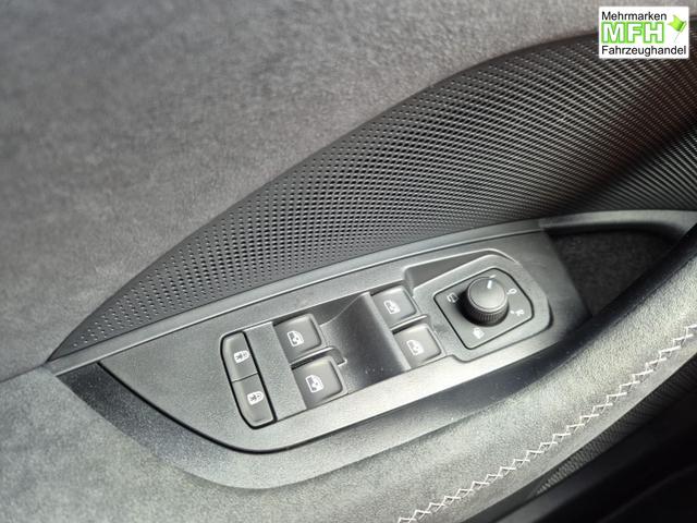 Skoda Kodiaq Sportline 1.5 TSI 204PS PHEV DSG schwenkb. AHK elektr. PanoDach HUD Alcantara PDC v+h 360&deg;Kamera CANTON Sound Klimaautomatik Sitzheizung Lenkradheizung Navi Apple CarPlay Android Auto 2xKeyless 19"LM vollelektr. Reichweite 116KM 