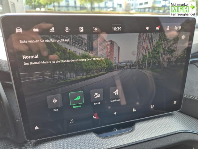 Skoda Kodiaq Sportline 1.5 TSI 204PS PHEV DSG schwenkb. AHK elektr. PanoDach HUD Alcantara PDC v+h 360&deg;Kamera CANTON Sound Klimaautomatik Sitzheizung Lenkradheizung Navi Apple CarPlay Android Auto 2xKeyless 19"LM vollelektr. Reichweite 116KM 