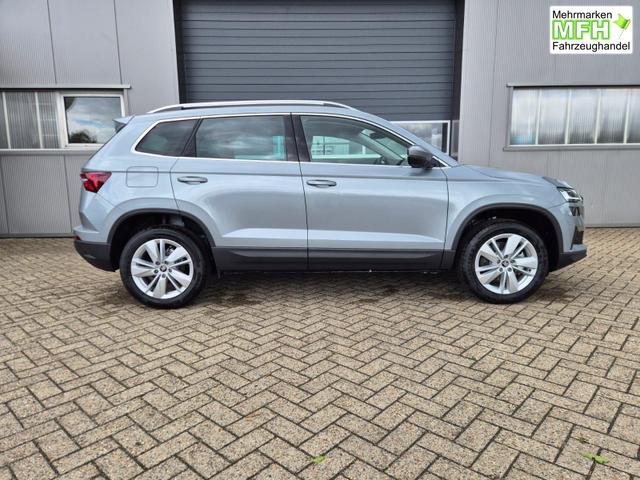 Skoda Karoq 1.5 TSI 150PS DSG Selection AHK Klimaautomatik Sitzheizung Lenkradheizung ACC PDC v+h R&uuml;ckf.Kamera abg.Scheiben Apple CarPlay Android Auto 17"LM 