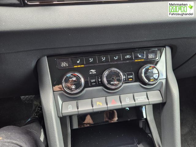 Skoda Karoq 1.5 TSI 150PS DSG Selection AHK Klimaautomatik Sitzheizung Lenkradheizung ACC PDC v+h R&uuml;ckf.Kamera abg.Scheiben Apple CarPlay Android Auto 17"LM 