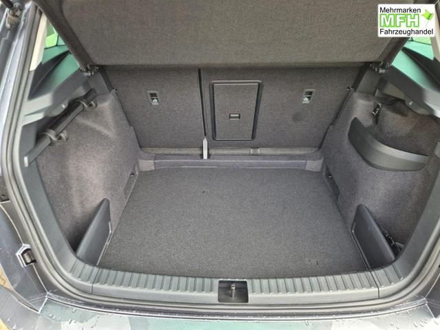 Skoda Karoq 1.5 TSI 150PS DSG Selection AHK Klimaautomatik Sitzheizung Lenkradheizung ACC PDC v+h R&uuml;ckf.Kamera abg.Scheiben Apple CarPlay Android Auto 17"LM 