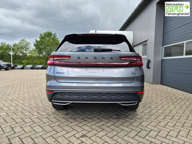 Skoda Kodiaq Sportline 1.5 TSI 204PS PHEV DSG schwenkb. AHK elektr. PanoDach HUD Alcantara PDC v+h 360&deg;Kamera CANTON Sound Klimaautomatik Sitzheizung Lenkradheizung Navi Apple CarPlay Android Auto 2xKeyless 19"LM vollelektr. Reichweite 116KM 