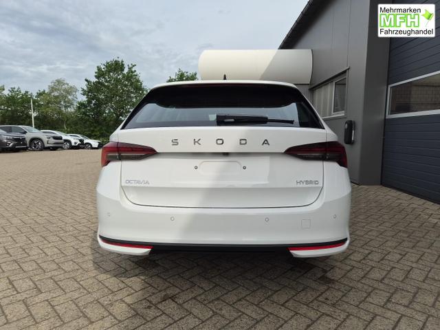 Skoda Octavia Combi 1.5 TSI 150PS m-HEV DSG Selection AHK Klimaautomatik ACC PDC v+h R&uuml;ckf.Kamera Sitzheizung TWA Apple CarPlay Android Auto 16"LM 