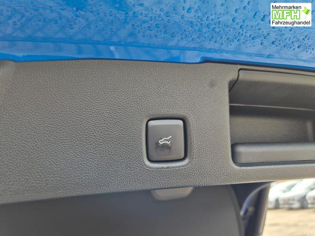 Ford Kuga ST-Line X 243PS PHEV Automatik HuD Matrix-LED schwenkb. AHK elektr. PanoDach Sitzheizung v+h Lenkradheizung Frontscheibe beheizb. Navi SYNC4 Apple CarPlay Android Auto Touchscreen PDC 4xKamera 2xKeyless B+O Sound 18"LM vollelektr. Reichweite 65K 