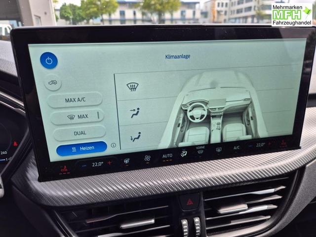 Ford Kuga ST-Line X 243PS PHEV Automatik HuD Matrix-LED schwenkb. AHK elektr. PanoDach Sitzheizung v+h Lenkradheizung Frontscheibe beheizb. Navi SYNC4 Apple CarPlay Android Auto Touchscreen PDC 4xKamera 2xKeyless B+O Sound 18"LM vollelektr. Reichweite 65K 