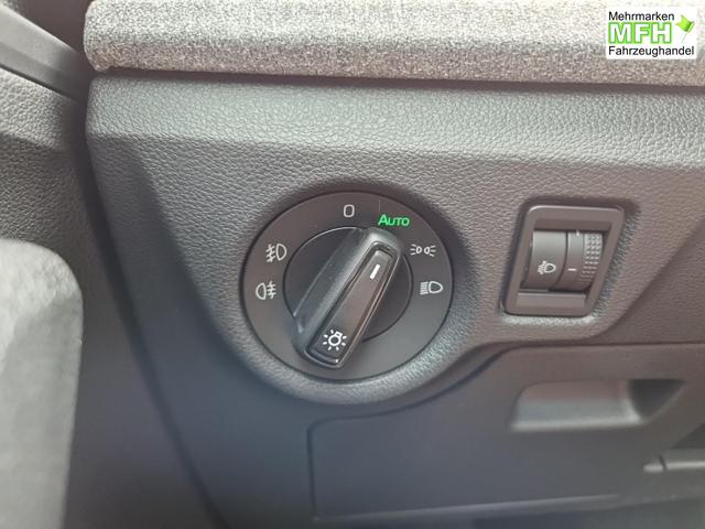 Skoda Kamiq 1.0 TSI 115PS DSG Selection R&uuml;ckf.Kamera PDC v+h Sitzheizung Klimaautomatik Skoda-Radio Apple CarPlay + Android Auto Tempomat Garantieverl&auml;ngerung 16"LM 