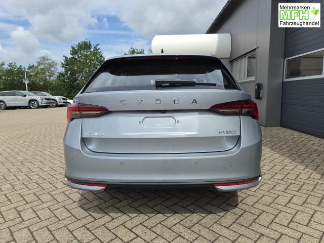 Skoda Octavia Combi 1.5 TSI 150PS m-HEV DSG Selection AHK Klimaautomatik ACC PDC v+h R&uuml;ckf.Kamera Sitzheizung TWA Apple CarPlay Android Auto 16"LM 