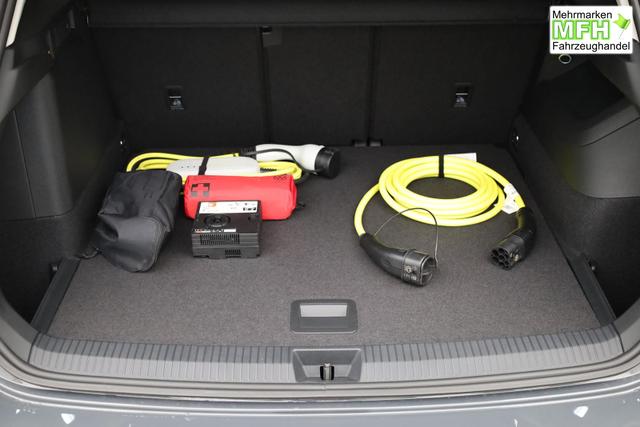 Volkswagen Tiguan Life 1,5 l eHybrid OPF 204PS DSG elekt.AHK Design Paket LED-Plus-Scheinw. elektr. Heckklappe Sitzheizung Lenkradheizung Frontscheibe beheizb. R&uuml;ckf.Kamera Klimaautomatik VW-Radio Bluetooth wireless Apple CarPlay + Android Auto PDC v+h ACC 2xKeyle 