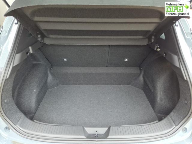 Nissan Qashqai 1.3 DIG-T MHEV 158 PS X-Tronic N-Connecta Teil-Leder PanoGlasdach Klimaautomatik Sitzheizung Lenkradheizung Navi ACC PDC v+h 360&deg;Kamera DAB Bluetooth Touchscreen Apple CarPlay Android Auto 18"LM 