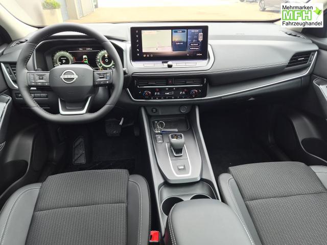 Nissan Qashqai 1.3 DIG-T MHEV 158 PS X-Tronic N-Connecta Teil-Leder PanoGlasdach Klimaautomatik Sitzheizung Lenkradheizung Navi ACC PDC v+h 360&deg;Kamera DAB Bluetooth Touchscreen Apple CarPlay Android Auto 18"LM 