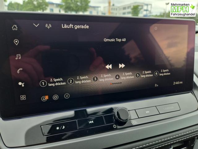 Nissan Qashqai 1.3 DIG-T MHEV 158 PS X-Tronic N-Connecta Teil-Leder PanoGlasdach Klimaautomatik Sitzheizung Lenkradheizung Navi ACC PDC v+h 360&deg;Kamera DAB Bluetooth Touchscreen Apple CarPlay Android Auto 18"LM 