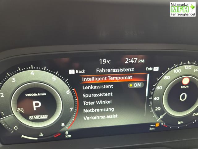 Nissan Qashqai 1.3 DIG-T MHEV 158 PS X-Tronic N-Connecta Teil-Leder PanoGlasdach Klimaautomatik Sitzheizung Lenkradheizung Navi ACC PDC v+h 360&deg;Kamera DAB Bluetooth Touchscreen Apple CarPlay Android Auto 18"LM 