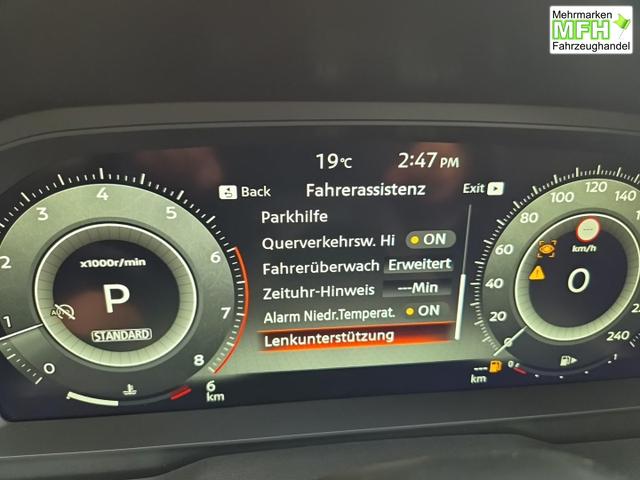 Nissan Qashqai 1.3 DIG-T MHEV 158 PS X-Tronic N-Connecta Teil-Leder PanoGlasdach Klimaautomatik Sitzheizung Lenkradheizung Navi ACC PDC v+h 360&deg;Kamera DAB Bluetooth Touchscreen Apple CarPlay Android Auto 18"LM 