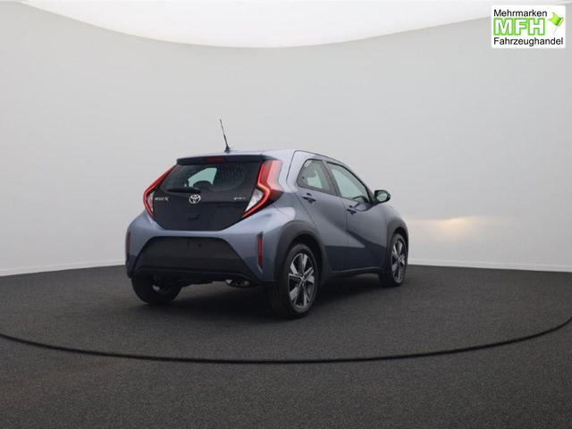 Toyota Aygo X Pure 1.5 Hybrid 116PS Automatik Sitzheizung Klimaautomatik R&uuml;ckf.Kamera AbstandsTempomat Nebelscheinw. Multifunktionslenkrad Bluetooth Touchscreen Apple CarPlay + Android Auto 2xKeyless 
