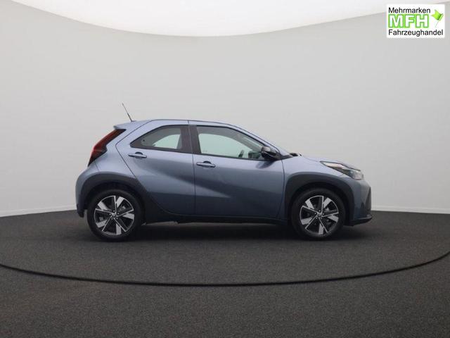 Toyota Aygo X Pure 1.5 Hybrid 116PS Automatik Sitzheizung Klimaautomatik R&uuml;ckf.Kamera AbstandsTempomat Nebelscheinw. Multifunktionslenkrad Bluetooth Touchscreen Apple CarPlay + Android Auto 2xKeyless 