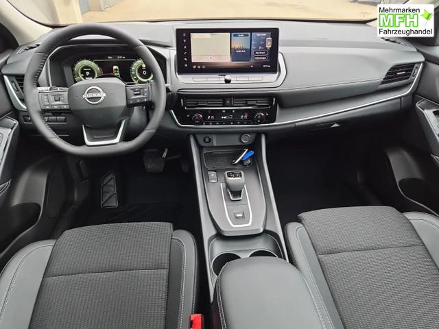 Nissan Qashqai 1.3 DIG-T MHEV 158 PS X-Tronic N-Connecta Teil-Leder PanoGlasdach Klimaautomatik Sitzheizung Lenkradheizung Navi ACC PDC v+h 360&deg;Kamera DAB Bluetooth Touchscreen Apple CarPlay Android Auto 18"LM 