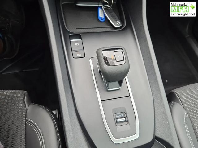 Nissan Qashqai 1.3 DIG-T MHEV 158 PS X-Tronic N-Connecta Teil-Leder PanoGlasdach Klimaautomatik Sitzheizung Lenkradheizung Navi ACC PDC v+h 360&deg;Kamera DAB Bluetooth Touchscreen Apple CarPlay Android Auto 18"LM 
