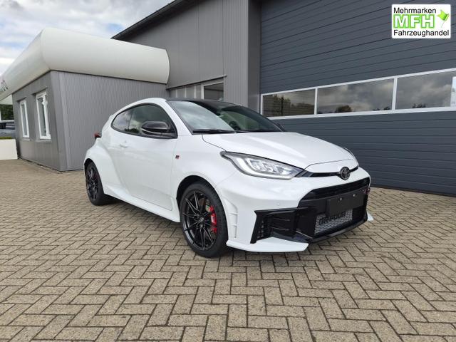 Toyota GR Yaris 1.6 Turbo 280PS Automatik 4x4 High Performance BBS Felgen Klimaautomatik Lenkradheizung Sitzheizung JBL Premiumsound Navi Bluetooth DAB Apple CarPlay Android Auto2x Keyless ACC R&uuml;ckf.Kamera PDC v+h 18-LM 
