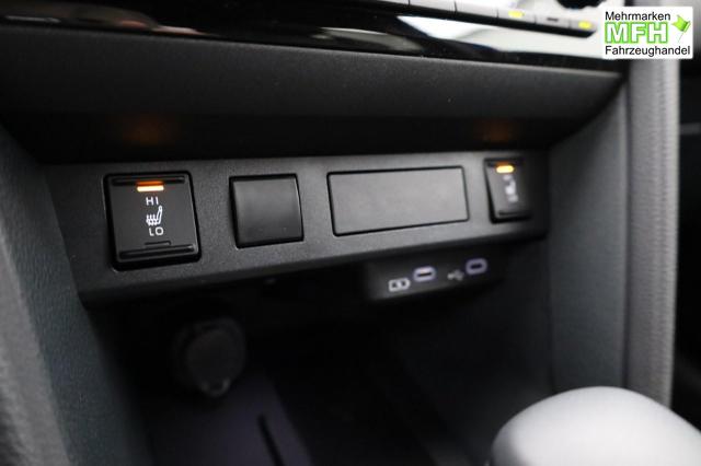 Toyota Yaris Cross 1.5-l 130PS HEV Automatik Style Matrix-LED 4xKamera elektr. Heckklappe Sitzheizung Lenkradheizung Klimaautomatik Navi Bluetooth wireless Apple CarPlay + Android Auto ACC PDC v+h 18"LM 