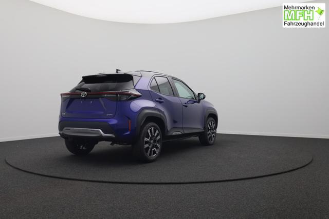 Toyota Yaris Cross 1.5-l 130PS HEV Automatik Style Matrix-LED 4xKamera elektr. Heckklappe Sitzheizung Lenkradheizung Klimaautomatik Navi Bluetooth wireless Apple CarPlay + Android Auto ACC PDC v+h 18"LM 