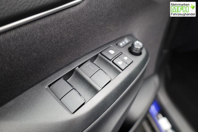Toyota Yaris Cross 1.5-l 130PS HEV Automatik Style Matrix-LED 4xKamera elektr. Heckklappe Sitzheizung Lenkradheizung Klimaautomatik Navi Bluetooth wireless Apple CarPlay + Android Auto ACC PDC v+h 18"LM 
