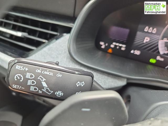 Skoda Scala 1.0 TSI 115PS DSG Selection AHK schwenkb. Klimaautomatik Sitzheizung PDC R&uuml;ckf.Kamera Apple CarPlay Android Auto 