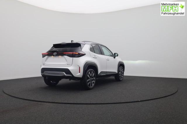 Toyota Yaris Cross 1.5-l 130PS HEV Automatik Style Matrix-LED 4xKamera elektr. Heckklappe Sitzheizung Lenkradheizung Klimaautomatik Navi Bluetooth wireless Apple CarPlay + Android Auto ACC PDC v+h 18"LM 