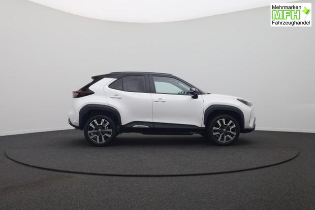 Toyota Yaris Cross 1.5-l 130PS HEV Automatik Style Matrix-LED 4xKamera elektr. Heckklappe Sitzheizung Lenkradheizung Klimaautomatik Navi Bluetooth wireless Apple CarPlay + Android Auto ACC PDC v+h 18"LM 