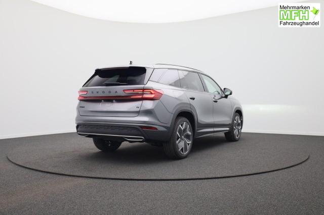Skoda Kodiaq Sportline 1.5 TSI 204PS PHEV DSG Sitzheizung v+h Frontscheibe beheizb. 20"LM schwenkb. AHK elektr. PanoDach Alcantara PDC R&uuml;ckf.Kamera Klimaautomatik Lenkradheizung Navi Apple CarPlay Android Auto 2xKeyless vollelektr. Reichweite 116KM 