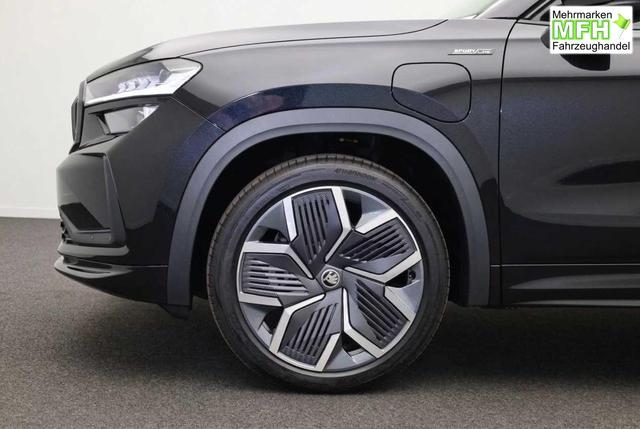 Skoda Kodiaq Sportline 1.5 TSI 204PS PHEV DSG Sitzheizung v+h Frontscheibe beheizb. 20"LM schwenkb. AHK elektr. PanoDach Alcantara PDC R&uuml;ckf.Kamera Klimaautomatik Lenkradheizung Navi Apple CarPlay Android Auto 2xKeyless vollelektr. Reichweite 116KM 
