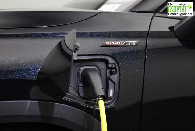 Skoda Kodiaq Sportline 1.5 TSI 204PS PHEV DSG Sitzheizung v+h Frontscheibe beheizb. 20"LM schwenkb. AHK elektr. PanoDach Alcantara PDC R&uuml;ckf.Kamera Klimaautomatik Lenkradheizung Navi Apple CarPlay Android Auto 2xKeyless vollelektr. Reichweite 116KM 