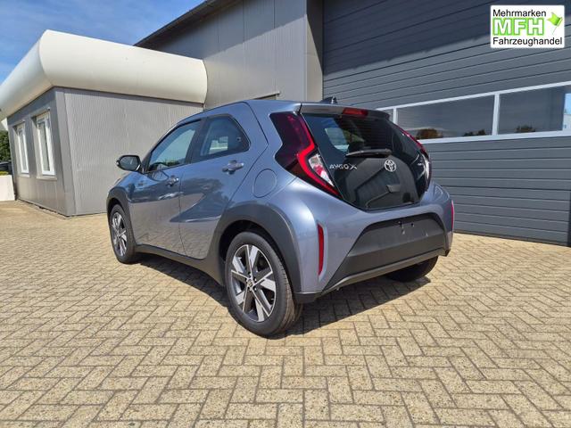 Toyota Aygo X Pure 1.5 Hybrid 116PS Automatik Sitzheizung Klimaautomatik R&uuml;ckf.Kamera AbstandsTempomat Nebelscheinw. Multifunktionslenkrad Bluetooth Touchscreen Apple CarPlay + Android Auto 2xKeyless 