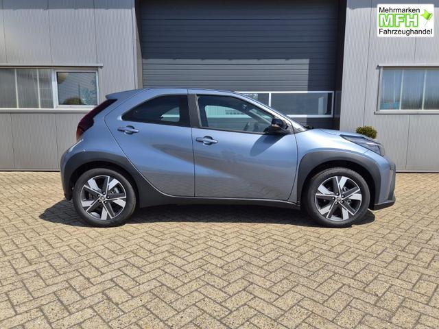 Toyota Aygo X Pure 1.5 Hybrid 116PS Automatik Sitzheizung Klimaautomatik R&uuml;ckf.Kamera AbstandsTempomat Nebelscheinw. Multifunktionslenkrad Bluetooth Touchscreen Apple CarPlay + Android Auto 2xKeyless 