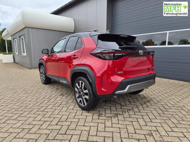 Toyota Yaris Cross 1.5-l 130PS HEV Automatik Style Matrix-LED 4xKamera elektr. Heckklappe Sitzheizung Lenkradheizung Klimaautomatik Navi Bluetooth wireless Apple CarPlay + Android Auto ACC PDC v+h 18"LM 