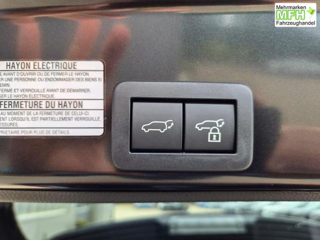 Toyota Yaris Cross 1.5-l 130PS HEV Automatik Style Matrix-LED 4xKamera elektr. Heckklappe Sitzheizung Lenkradheizung Klimaautomatik Navi Bluetooth wireless Apple CarPlay + Android Auto ACC PDC v+h 18"LM 