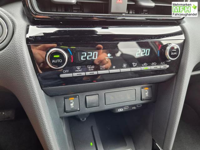 Toyota Yaris Cross 1.5-l 130PS HEV Automatik Style Matrix-LED 4xKamera elektr. Heckklappe Sitzheizung Lenkradheizung Klimaautomatik Navi Bluetooth wireless Apple CarPlay + Android Auto ACC PDC v+h 18"LM 