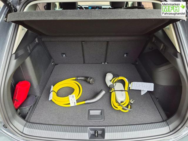 Volkswagen Tiguan Life 1,5 l eHybrid OPF 204PS DSG elekt.AHK Design Paket LED-Plus-Scheinw. elektr. Heckklappe Sitzheizung Lenkradheizung R&uuml;ckf.Kamera Klimaautomatik VW-Radio Bluetooth wireless Apple CarPlay + Android Auto PDC v+h ACC 2xKeyless Digital Cockpit 