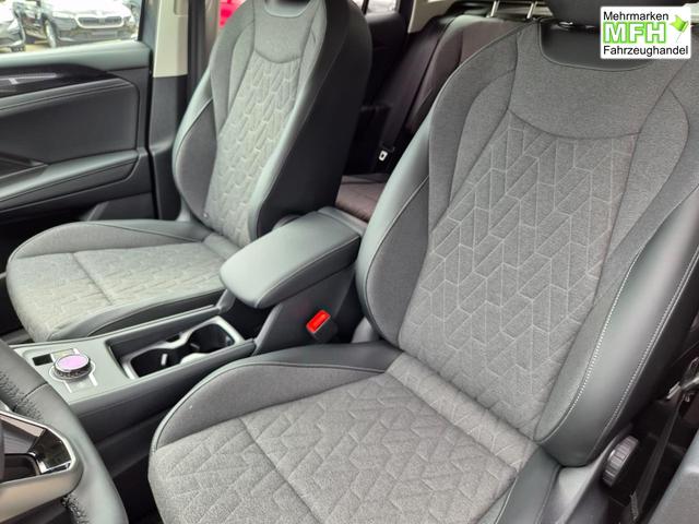 Volkswagen Tiguan Life 1,5 l eHybrid OPF 204PS DSG elekt.AHK Design Paket LED-Plus-Scheinw. elektr. Heckklappe Sitzheizung Lenkradheizung R&uuml;ckf.Kamera Klimaautomatik VW-Radio Bluetooth wireless Apple CarPlay + Android Auto PDC v+h ACC 2xKeyless Digital Cockpit 