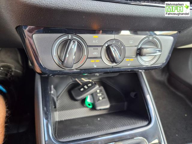 Skoda Fabia 1.0 TSI 95PS Selection 5-t&uuml;rig R&uuml;ckf.Kamera Parksensoren Sitzheizung Multifunktionslenkrad Klima Skoda-Radio Bluetooth Touchscreen Tempomat Nebelsch. Apple CarPlay + Android Auto 