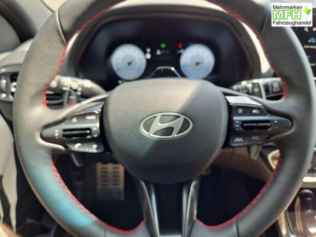 Hyundai i30 Kombi 1.6 T-GDI 150PS Automatik N-Line Sitzheizung Lenkradheizung Klimaautomatik Navi 10,3"-Touchscreen Bluelink Apple CarPlay + Android Auto PDC v+h R&uuml;ckf.Kamera 18-LM 