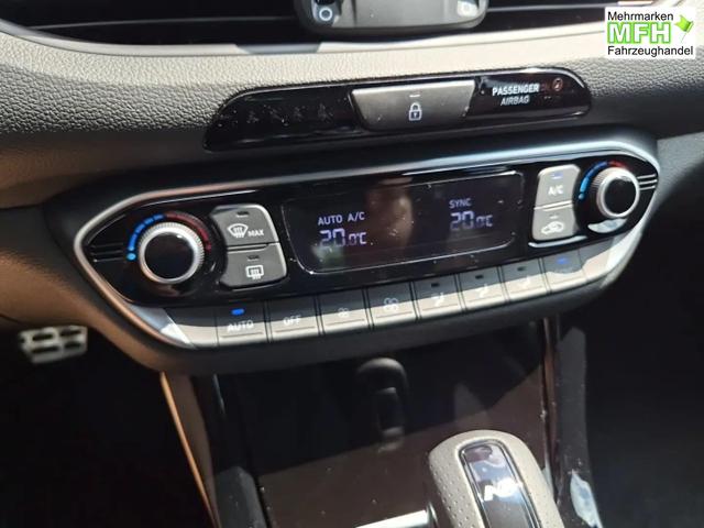 Hyundai i30 Kombi 1.6 T-GDI 150PS Automatik N-Line Sitzheizung Lenkradheizung Klimaautomatik Navi 10,3"-Touchscreen Bluelink Apple CarPlay + Android Auto PDC v+h R&uuml;ckf.Kamera 18-LM 