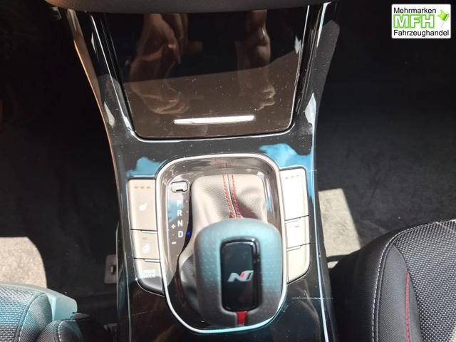 Hyundai i30 Kombi 1.6 T-GDI 150PS Automatik N-Line Sitzheizung Lenkradheizung Klimaautomatik Navi 10,3"-Touchscreen Bluelink Apple CarPlay + Android Auto PDC v+h R&uuml;ckf.Kamera 18-LM 