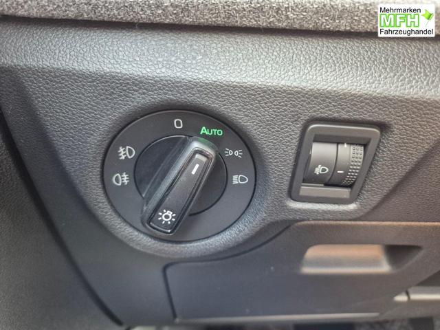 Skoda Kamiq 1.0 TSI 115PS DSG Selection AHK R&uuml;ckf.Kamera PDC v+h Sitzheizung Klimaautomatik Skoda-Radio Apple CarPlay + Android Auto Tempomat Garantieverl&auml;ngerung 16"LM 