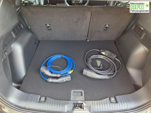 Ford Kuga Titanium 243PS PHEV Automatik elektr. PanoDach Sitzheizung v+h Lenkradheizung Frontscheibe beheizb. Klimaautomatik Navi SYNC4 Apple CarPlay Android Auto Touchscreen PDC 4xKamera 2xKeyless 17"LM vollelektr. Reichweite 66KM 