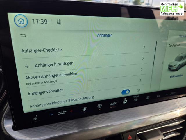Ford Kuga Titanium 243PS PHEV Automatik schwenkb. AHK elektr. PanoDach Sitzheizung v+h Lenkradheizung Frontscheibe beheizb. Klimaautomatik Navi SYNC4 Apple CarPlay Android Auto Touchscreen PDC 4xKamera 2xKeyless 17"LM vollelektr. Reichweite 66KM 