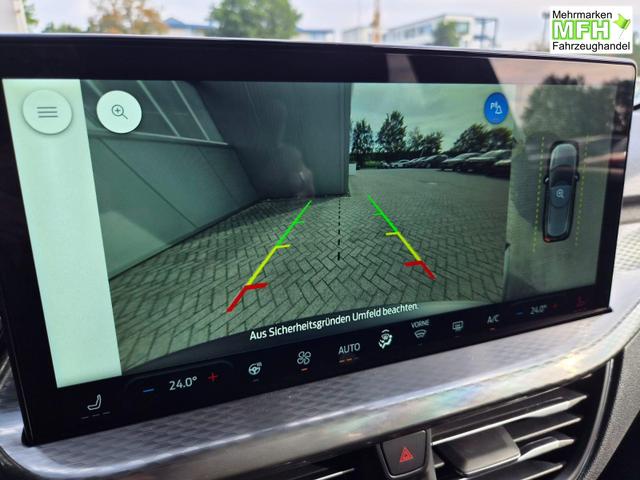 Ford Kuga Titanium 243PS PHEV Automatik schwenkb. AHK elektr. PanoDach Sitzheizung v+h Lenkradheizung Frontscheibe beheizb. Klimaautomatik Navi SYNC4 Apple CarPlay Android Auto Touchscreen PDC 4xKamera 2xKeyless 17"LM vollelektr. Reichweite 66KM 
