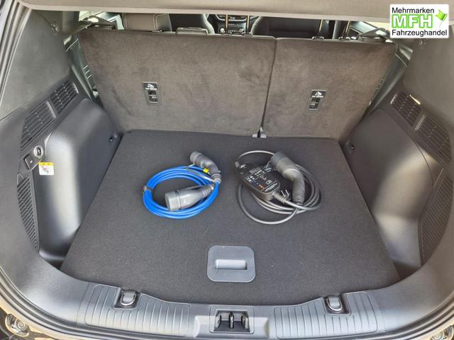 Ford Kuga Titanium 243PS PHEV Automatik schwenkb. AHK Sitzheizung v+h Lenkradheizung Frontscheibe beheizb. Klimaautomatik Navi SYNC4 Apple CarPlay Android Auto Touchscreen PDC 4xKamera 2xKeyless 17"LM vollelektr. Reichweite 66KM 