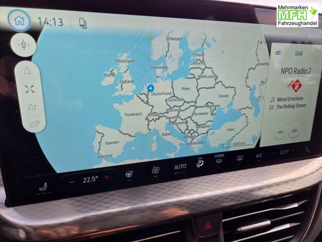 Ford Kuga Titanium 243PS PHEV Automatik elektr. PanoDach Sitzheizung v+h Lenkradheizung Frontscheibe beheizb. Klimaautomatik Navi SYNC4 Apple CarPlay Android Auto Touchscreen PDC 4xKamera 2xKeyless 17"LM vollelektr. Reichweite 66KM 